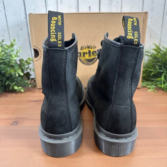 Dr. Martens Unisex 1460 Milled Nubuck WP Black Boots Size M8 W9 - Picture 6 of 13